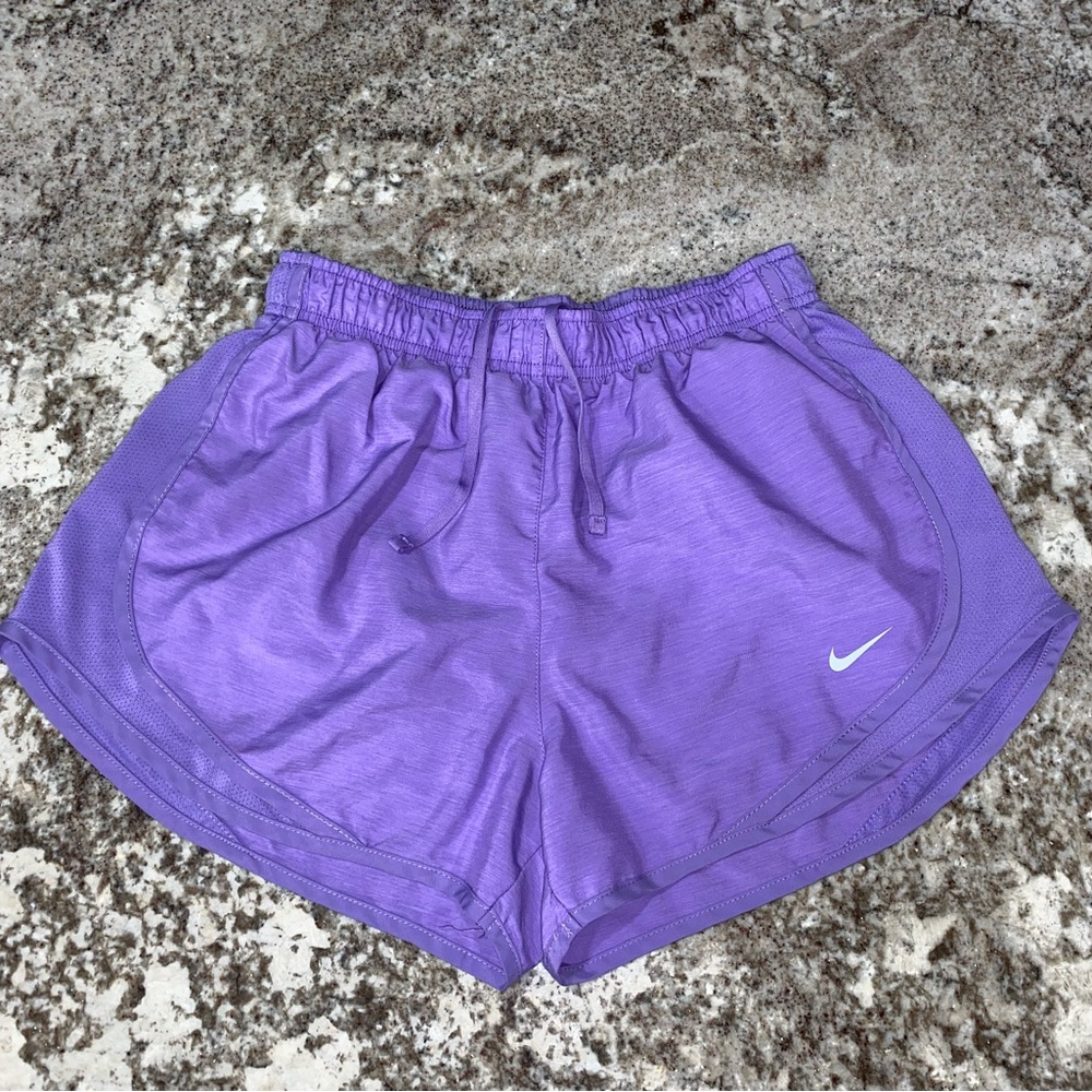 Women Nike Tempo Shorts, Medium